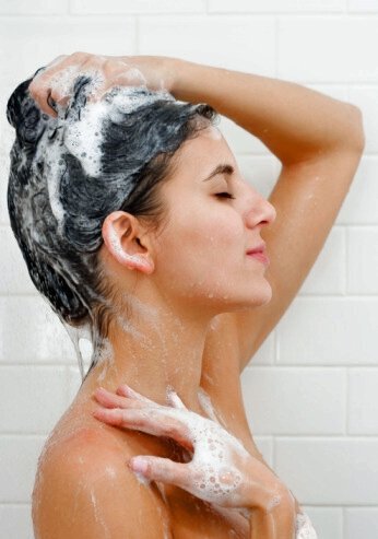 Here are a few tips to help you wash your thinning hair.