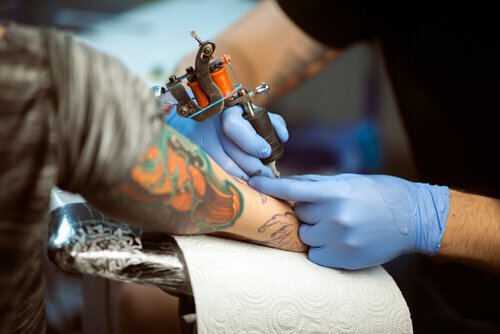 Survey: One-third of Americans have a tattoo